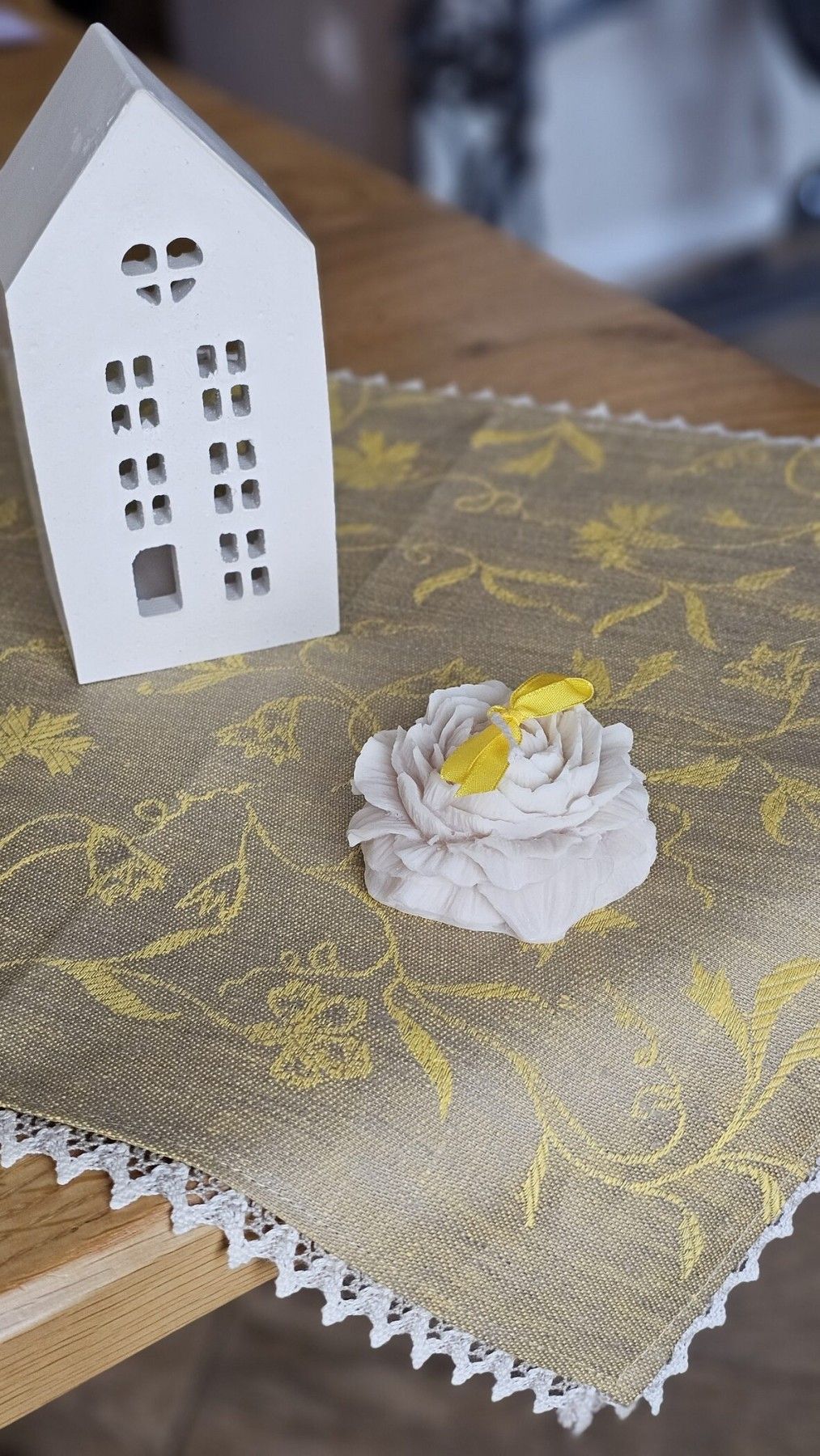 Galda paliktnis MiPe Design, jaukts audums, dzeltenā krāsā — attēls 2
