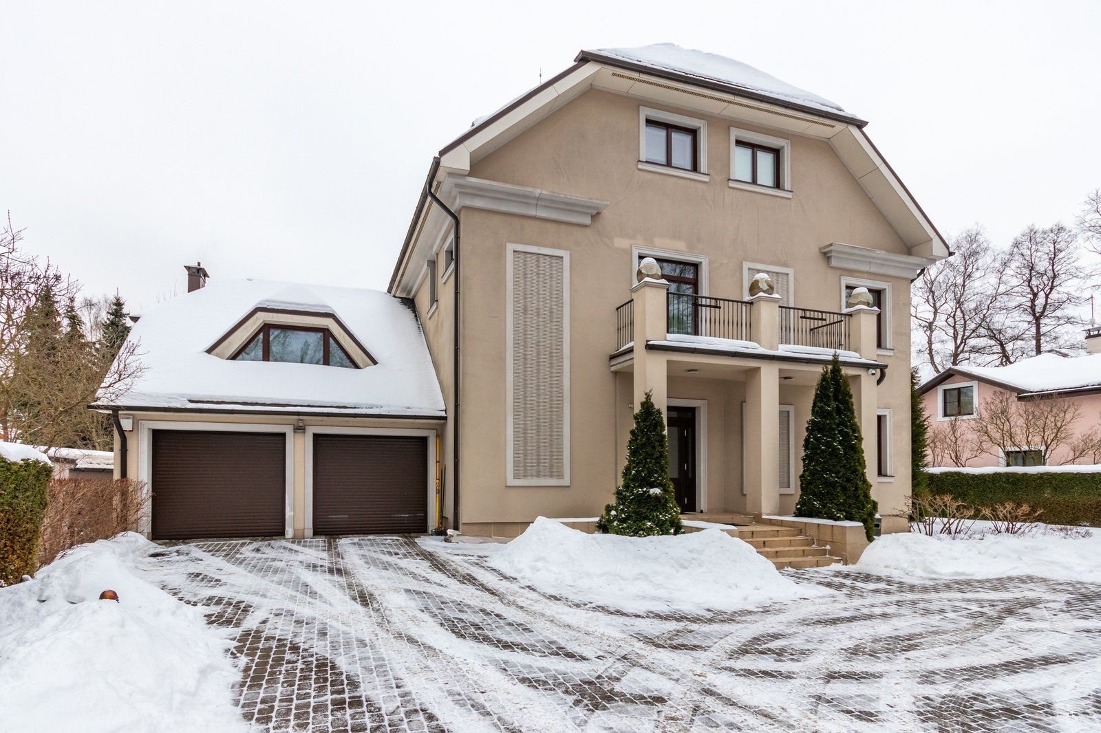 Privātmāja 505 m², Zolitūdes iela 52A — attēls 3