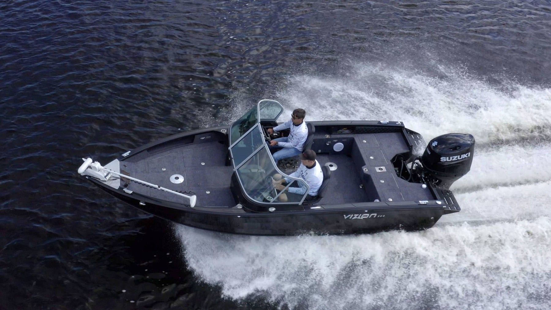 Motorlaiva VIZION 560, 5,6 m, alumīnijs