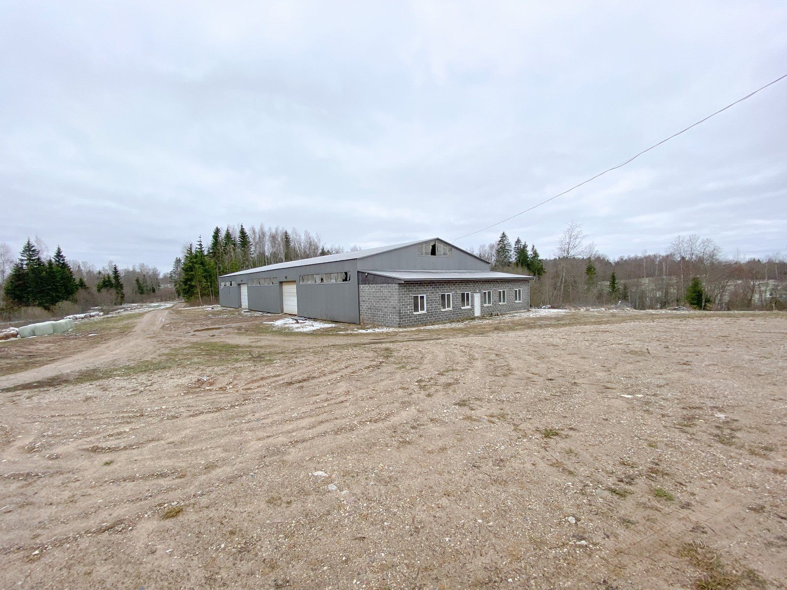Ražošanas ēka 2662 m², Inešu pagasts — attēls 5