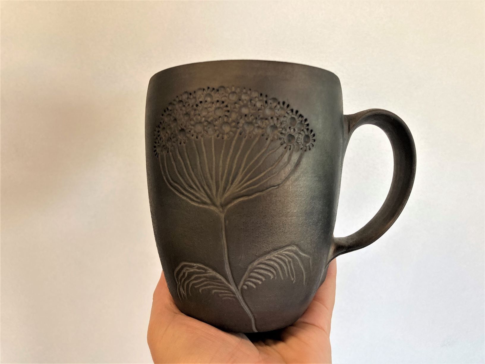 Tējas krūze Cepļi, 500 ml, keramika, melnā krāsā — attēls 4