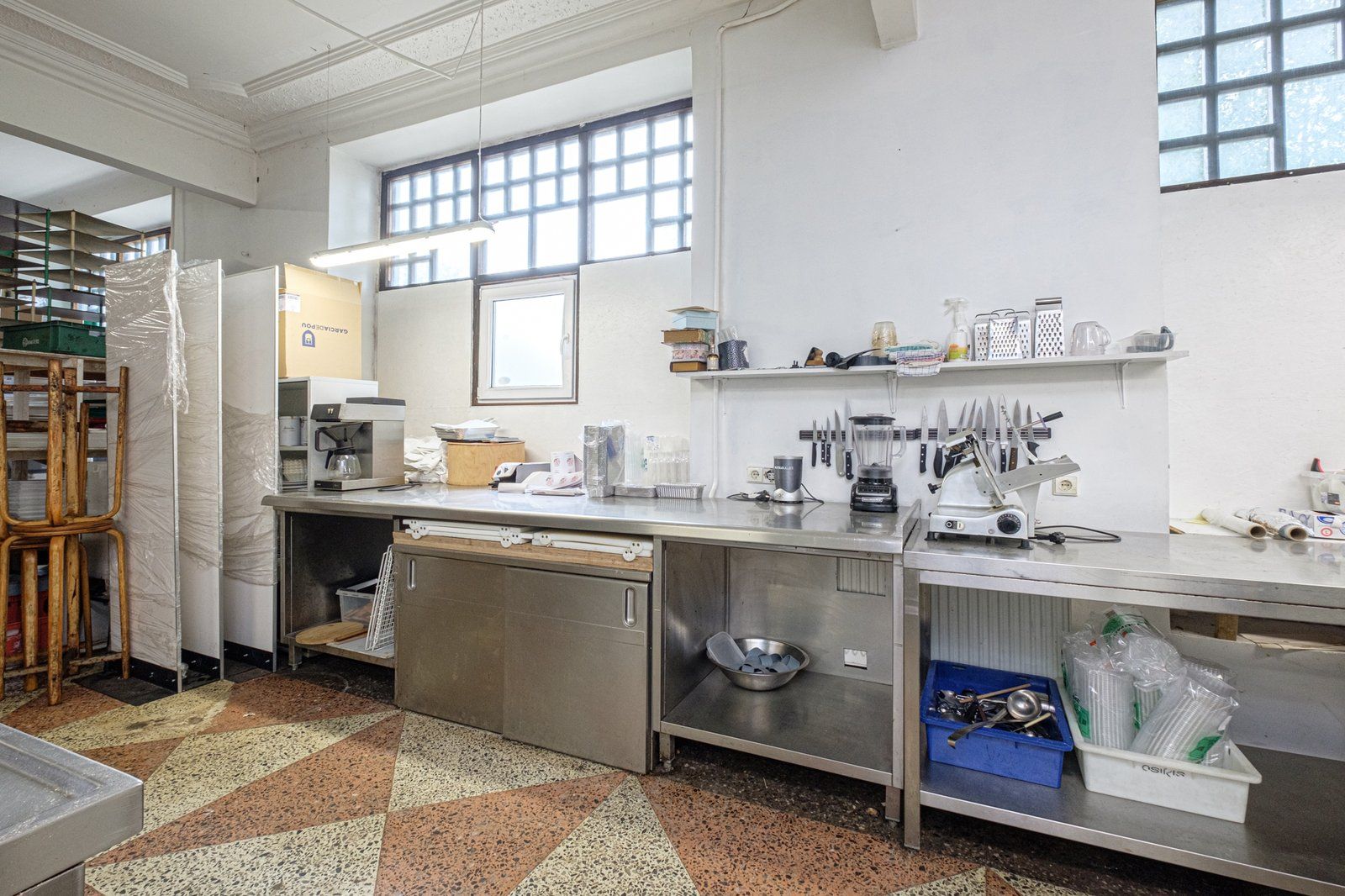 Tirdzniecības telpas 130 m², Katrīnas dambis 26 — attēls 4