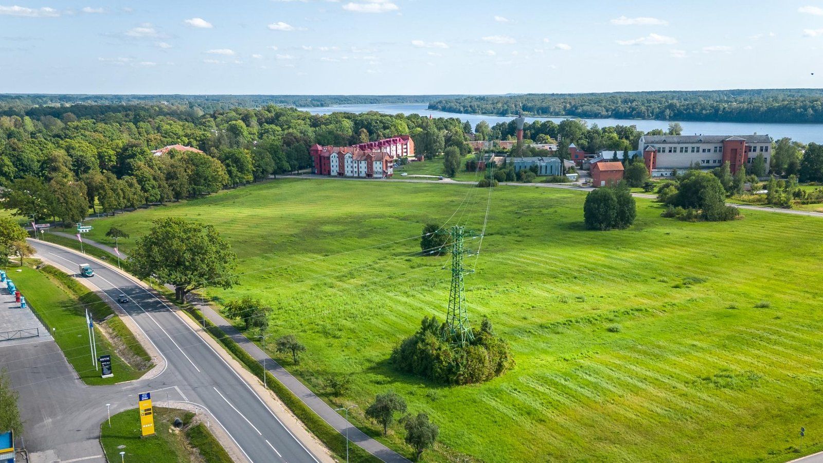 Zemes gabals 5,15 ha, Raiņa iela, Lielvārde — attēls 5