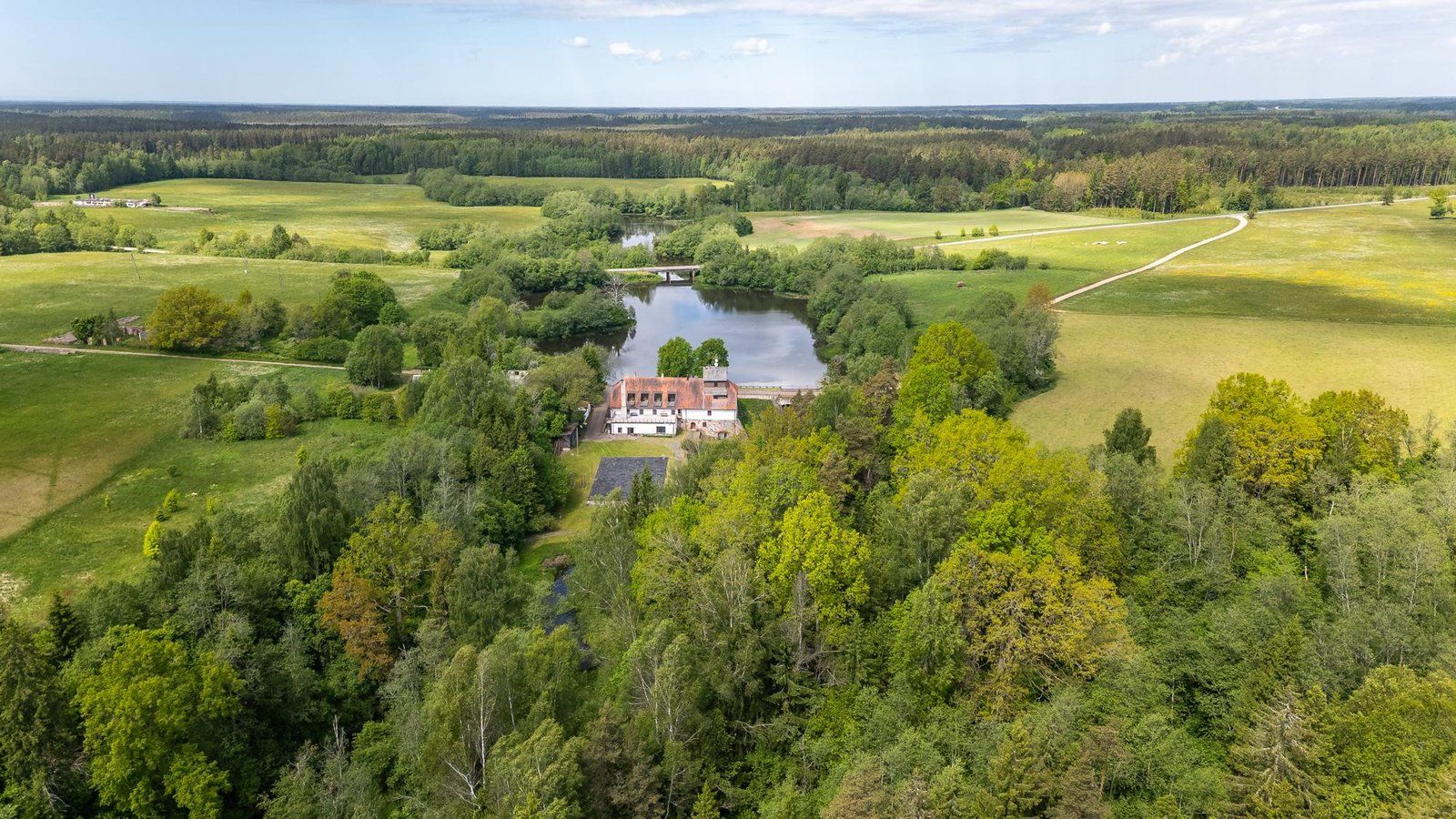 Viesnīca 505 m², Dzirnavas, Zlēku pagasts — attēls 5