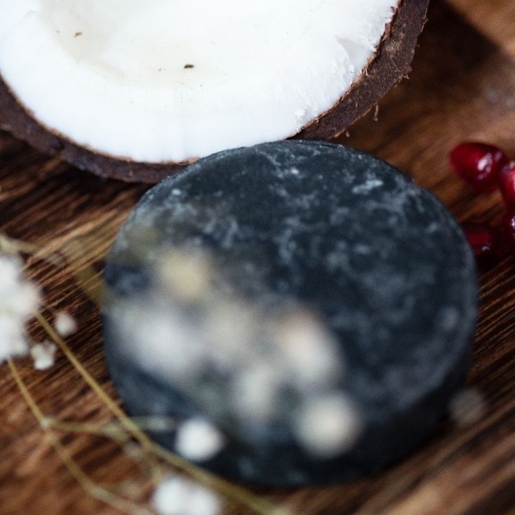 Šampūns Vegan Fox, taukainiem matiem — attēls 2