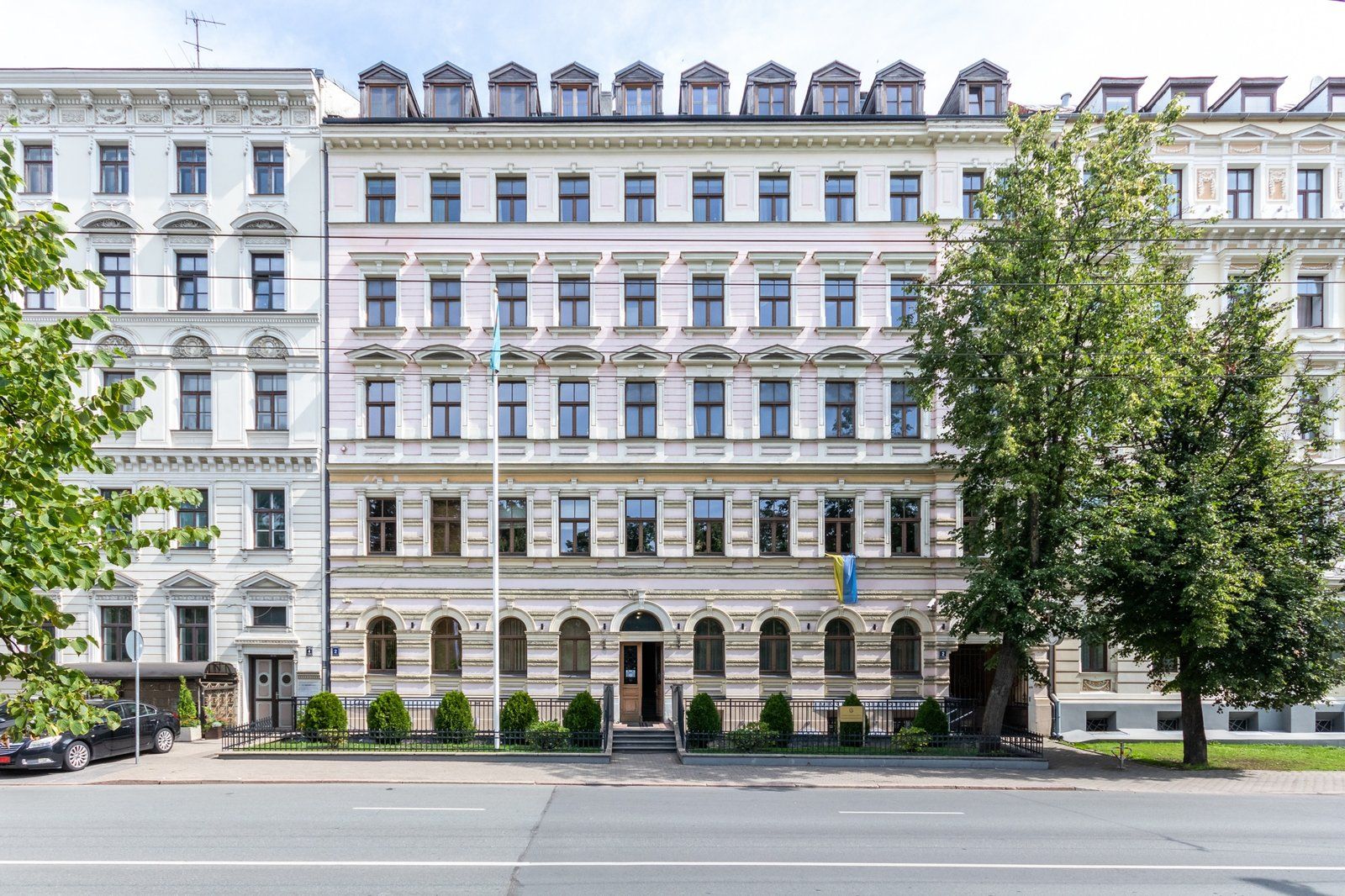 3 istabu dzīvoklis, Raiņa bulvāris 2, Centrs — attēls 2