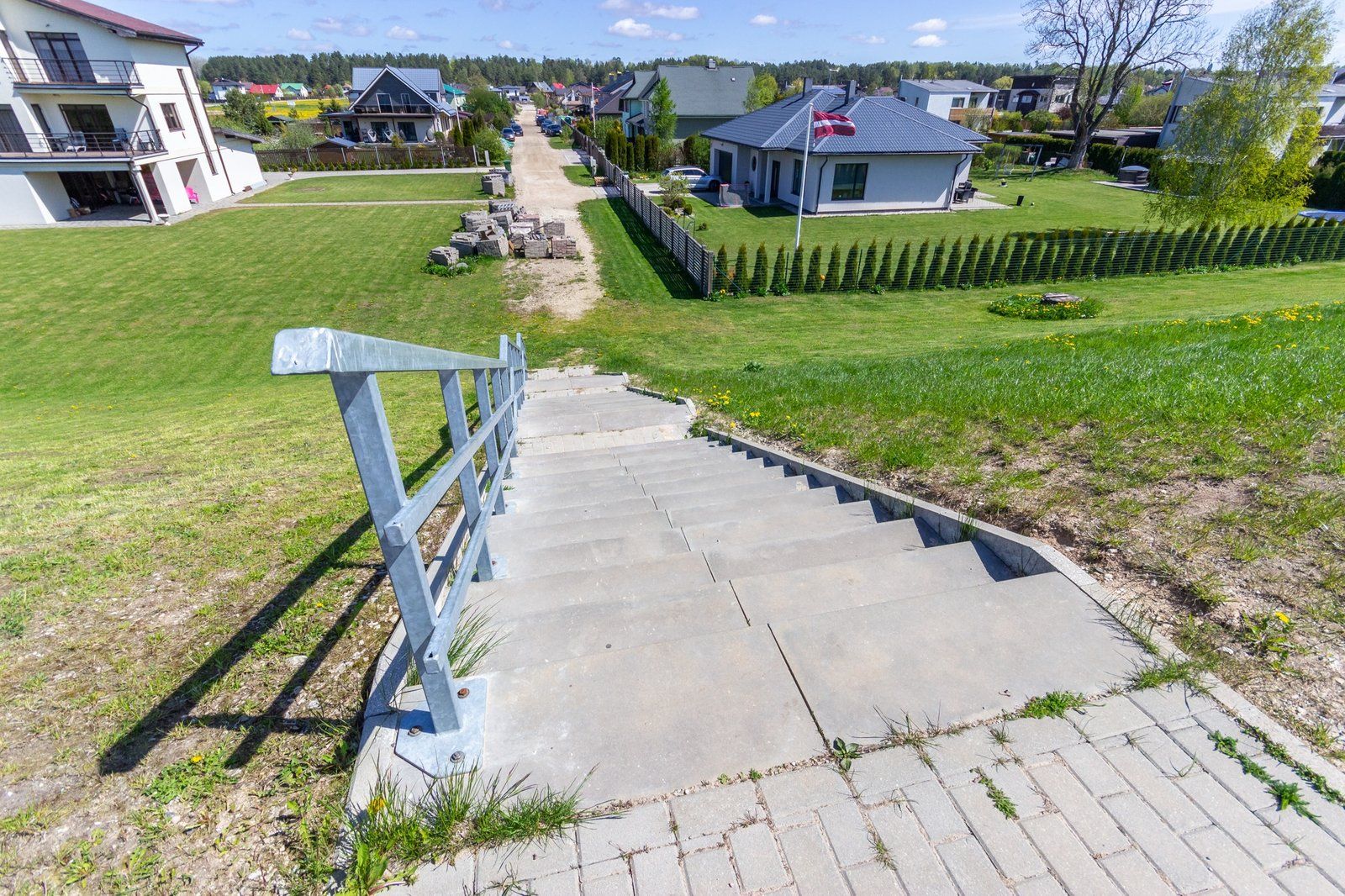 Zemes gabals 2100 m², Laivinieku iela 5, Ikšķile — attēls 2
