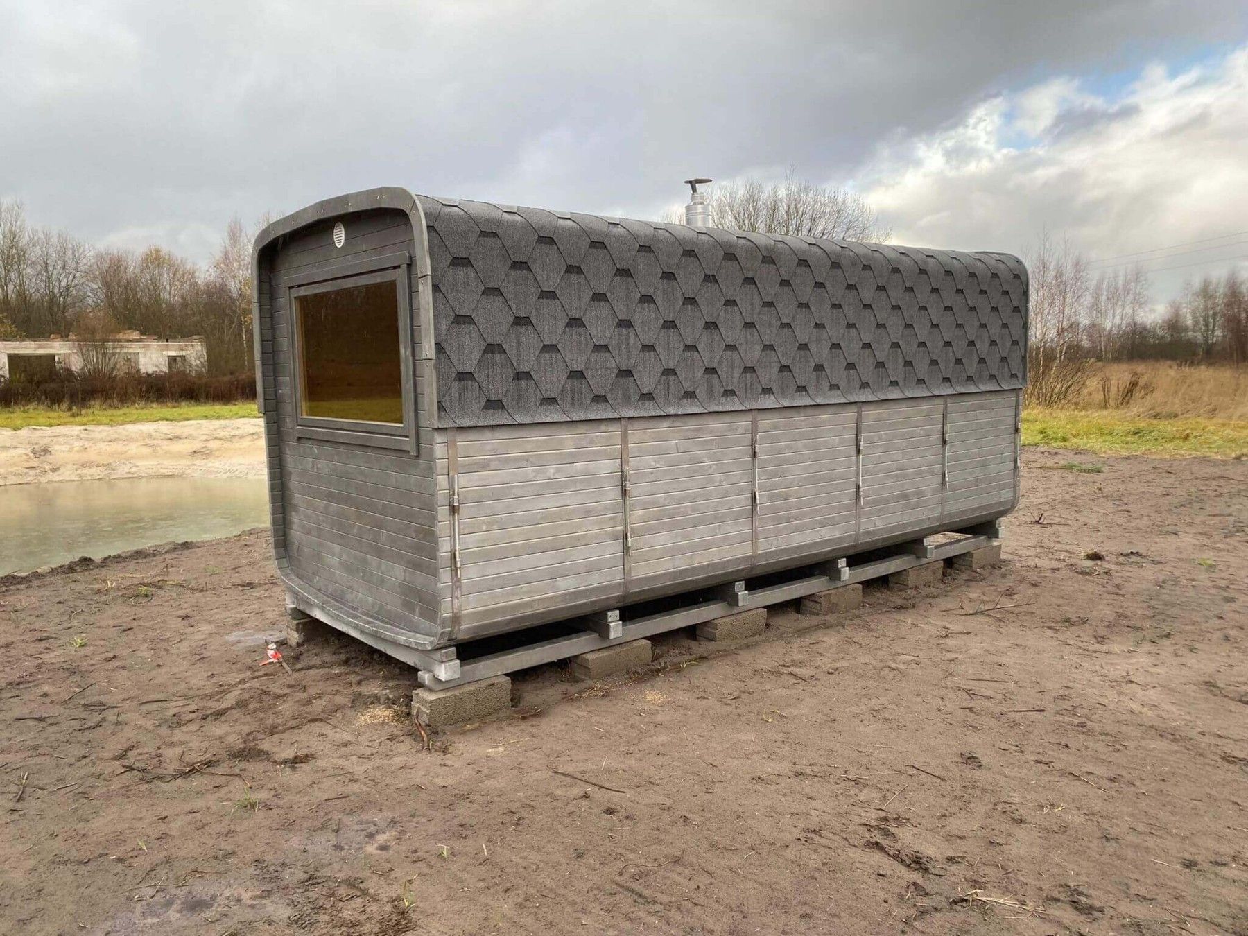 Mucas pirts, malkas krāsns, 12,65 m² — attēls 2
