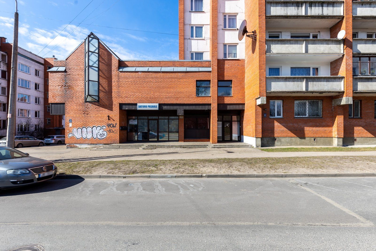 Tirdzniecības telpas 1391 m², Sarkandaugavas iela 31 — attēls 2