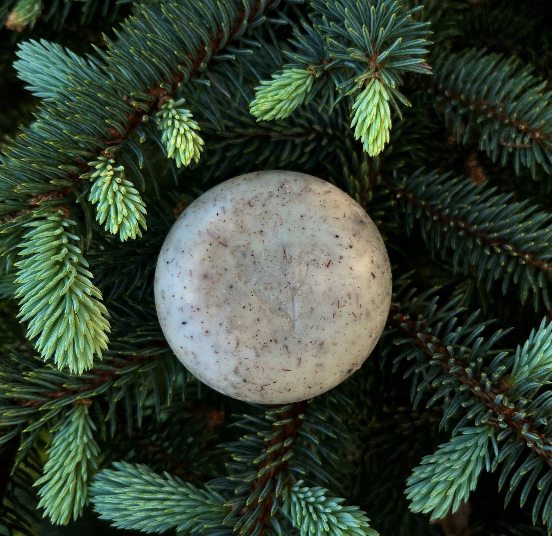 Cietās ziepes MARUSHA, koksnes aromāts, 85 g — attēls 2