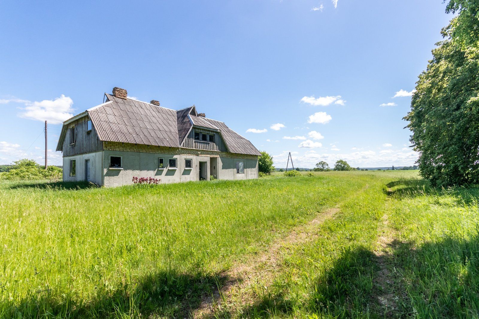 Privātmāja 800 m², Lazdas, Zlēku pagasts — attēls 2