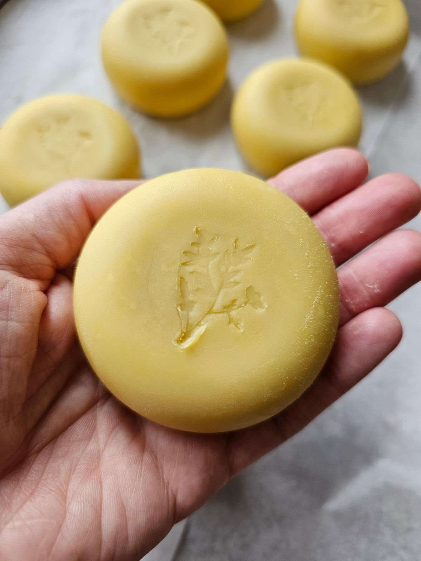 Cietās ziepes MARUSHA, augļu aromāts, 85 g — attēls 2