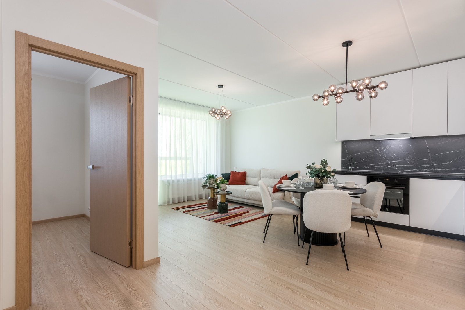 4 istabu dzīvoklis, Akāciju iela 2F, Imanta — attēls 4